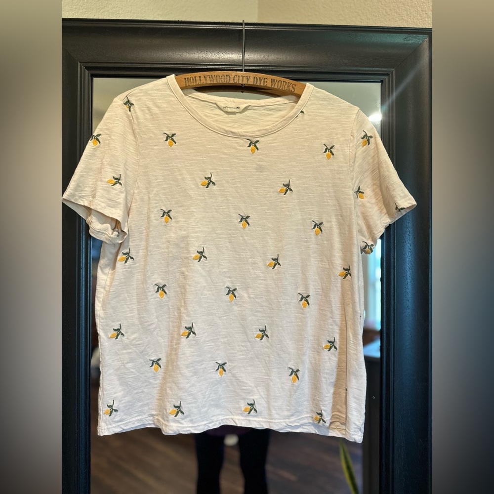 Lucky Brand Cream Tee with Yellow Lemon Motif